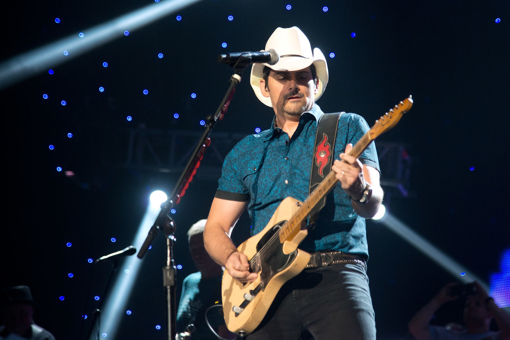 Music Brad Paisley